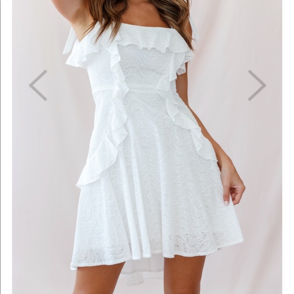 RUFFLE WHITE LITTLE DRESS - Picture 2 of 5